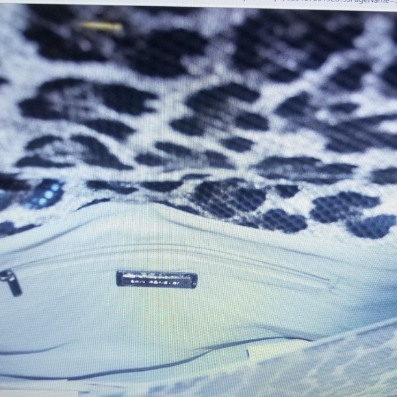 New 3am Forever Faux Snow Leopard Large Crossbody - Picture 5 of 5